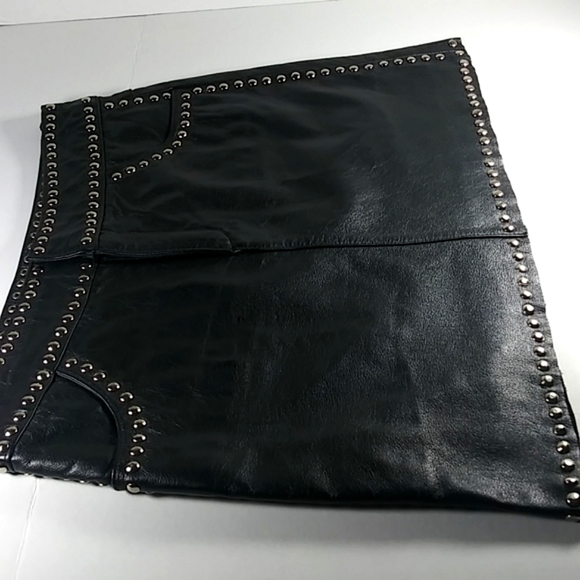 Steve Madden Studded Blk. Leather Skirt. - Picture 5 of 6